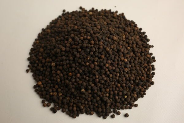 Kali Mirch (Black Pepper)